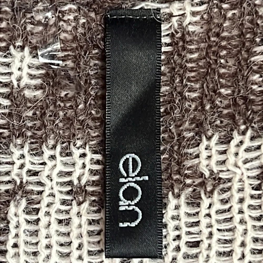 ELAN Aztec Print Hooded Cardigan - Picture 4 of 13